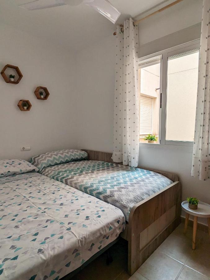 Apartamento Las Palmeras - Con Terraza, Barbacoa, Aire Acondicionado Y A 250M De La Playa! Лос Алказарес Экстерьер фото