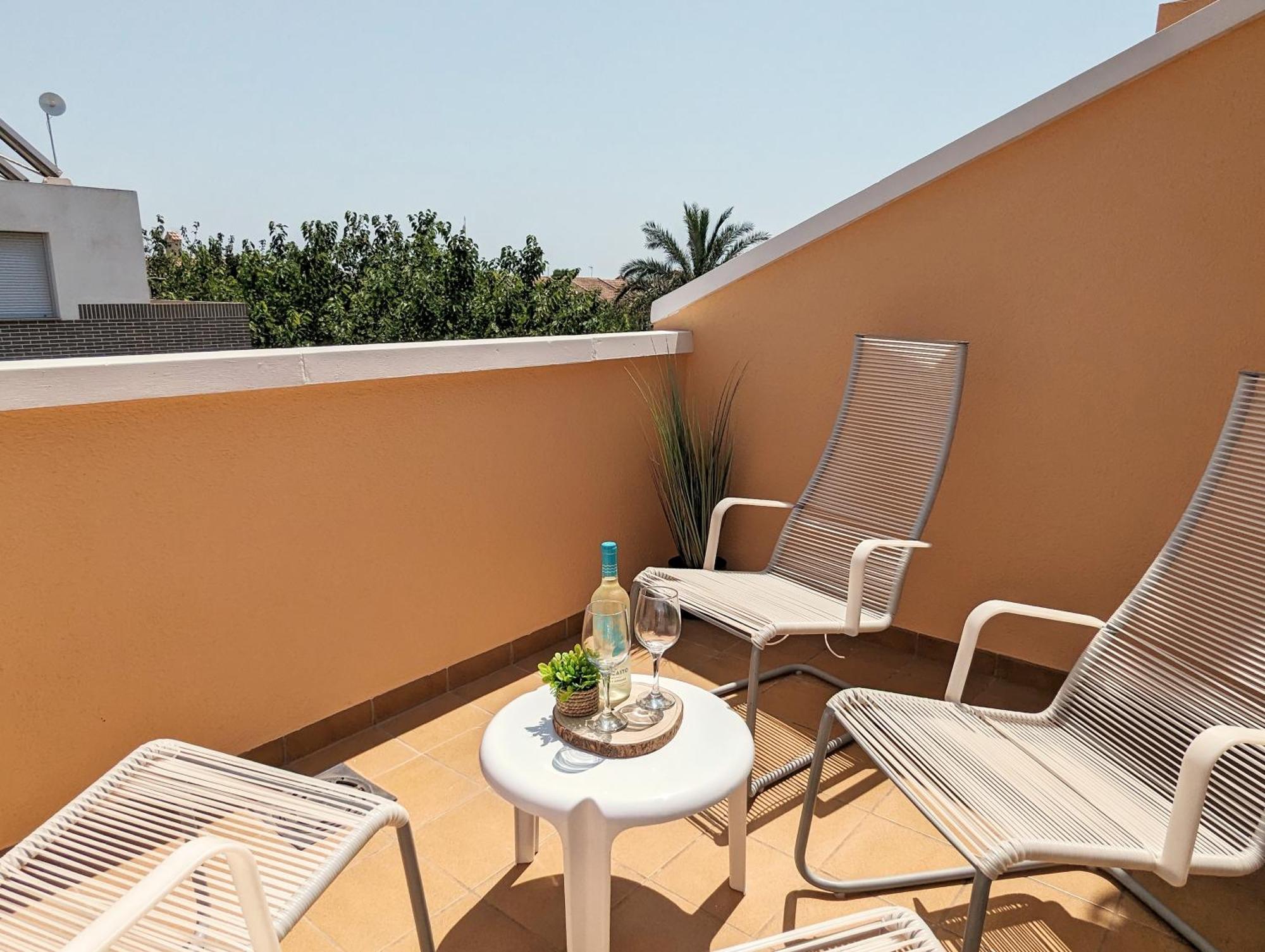 Apartamento Las Palmeras - Con Terraza, Barbacoa, Aire Acondicionado Y A 250M De La Playa! Лос Алказарес Экстерьер фото